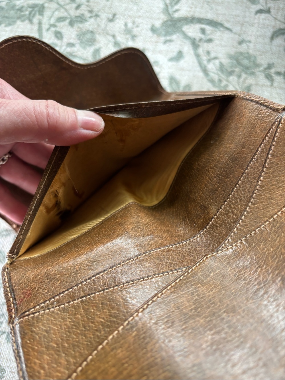 Vintage Authentic Gucci Wallet - Picture 6 of 6